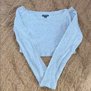 Grey long sleeved crop top